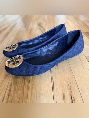 TORY BURCH QUINN NAVY BLUE QUILTED BALLET FLATS 7.5 VERY GOOD CONDITION